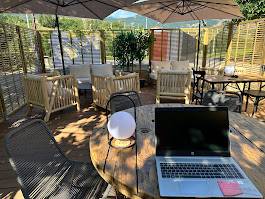 La terrasse du bar plein sud