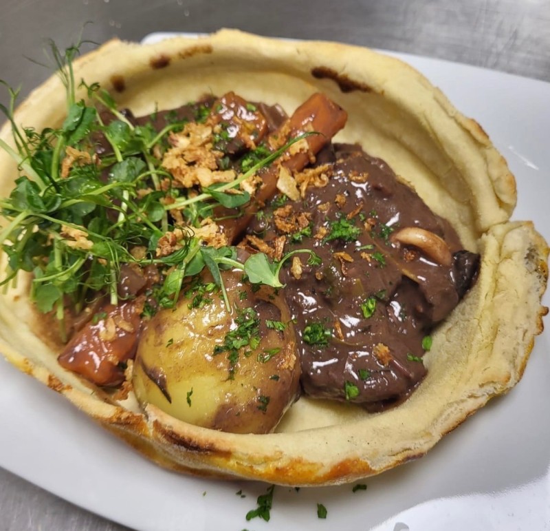 Réservez une table dans notre restaurant de produits du terroir pour savourer des produits locaux de qualité, à proximité de Gap