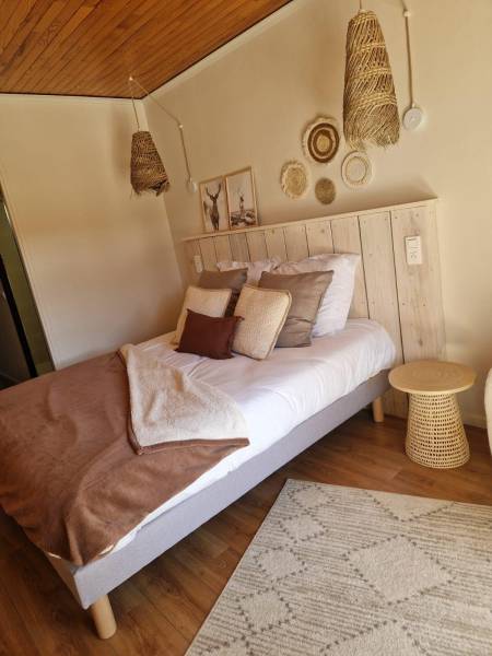 Chambre dans notre auberge au cœur des Alpes du Sud à Turriers