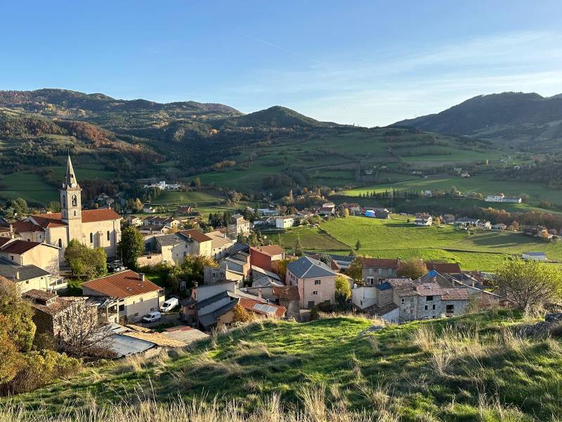 Une région douce et chaleureuse tout comme notre gîte. Venez passer un moment agréable à Turriers
