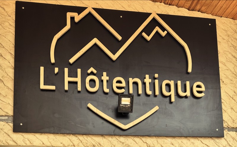 Rejoignez-nous pour un week-end en famille dans notre bar de qualité à « L’Hôtentique », près de Gap