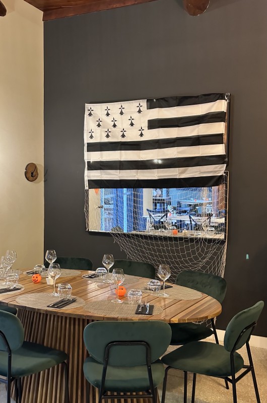 Venez manger un plat typique fait-maison dans notre restaurant avec des produits locaux, à Turriers au sud de Gap