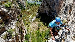 Via ferrata des Alpes : la Grande Fistoire et la « ferrata familia » les Ammonites