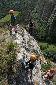 Via ferrata des Alpes : la Grande Fistoire et la « ferrata familia » les Ammonites