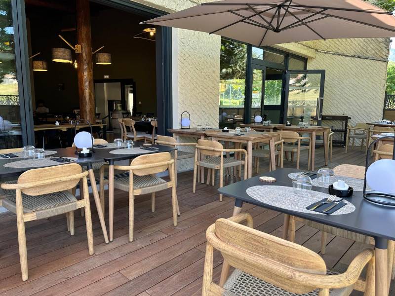 Privatisez notre hôtel à Turriers : un lieu unique pour vos événements et pour passer un moment agréable